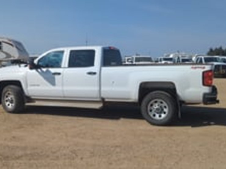 2018-chevrolet-silverado-3500hd-image-5