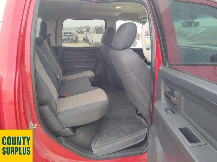 2012-ram-tradesman-image-18
