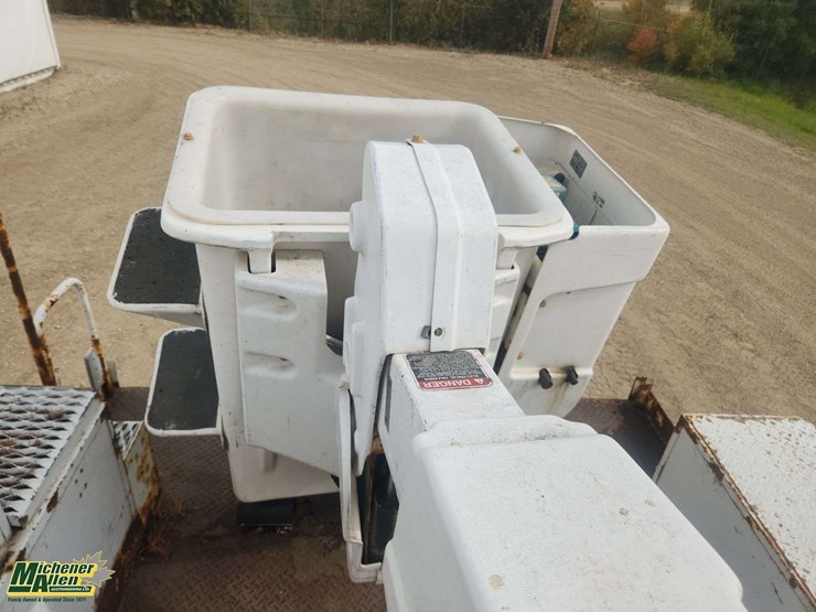 2008-ford-f550-image-43