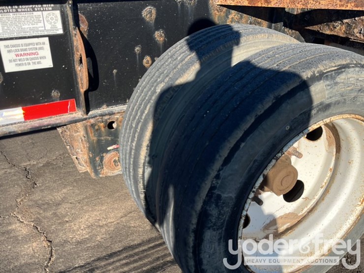 2018-king-kutter-spread-axle-chassis-trailer,-65,000lb-gvwr-image-10