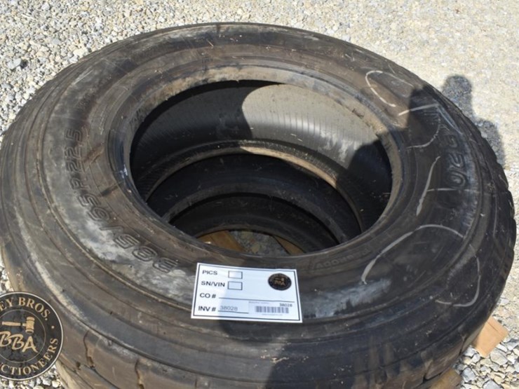 tires-385/65r22.5-radial-tires-38028-image-2