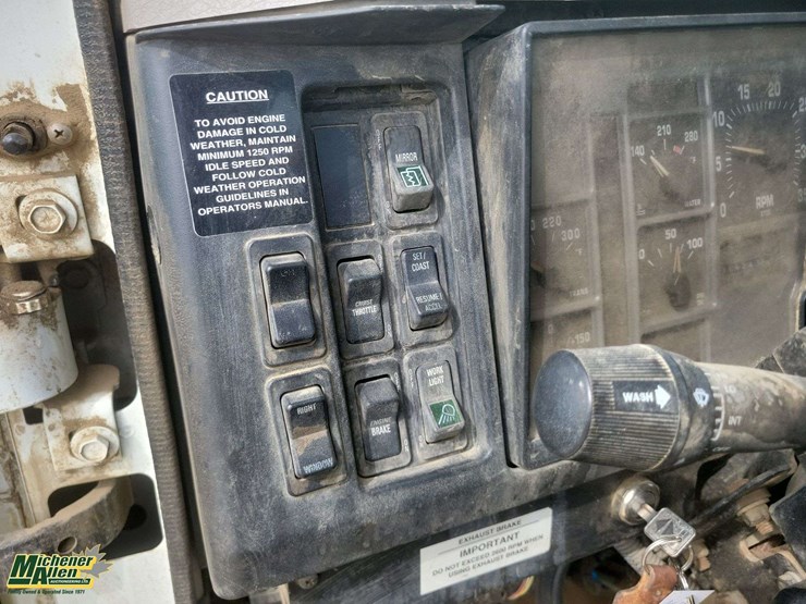 2000-international-4900-image-12