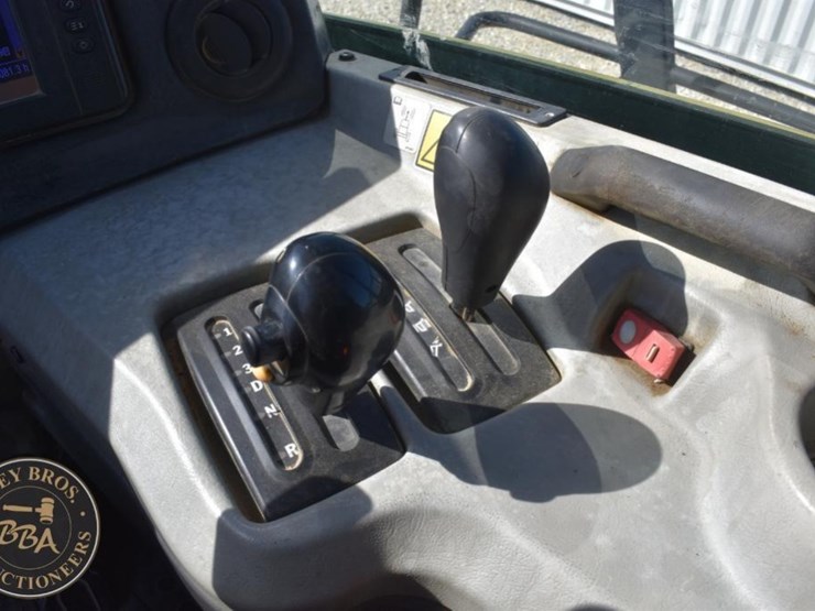 2012-caterpillar-740b-image-12