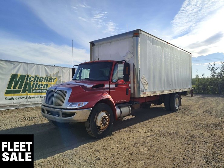 2008-international-durastar-4300-image-1