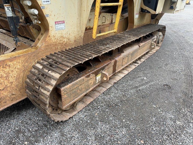 2016-caterpillar-c7-image-14