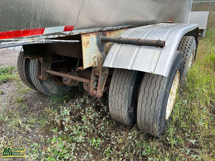 1975-certified-t.p.u.-t/a-water-tank-trailer-image-10