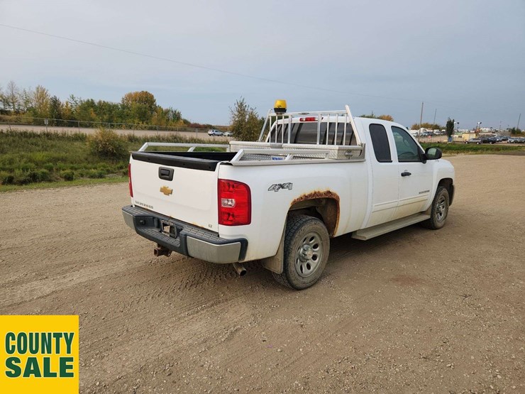 2013-chevrolet-silverado-1500-image-4