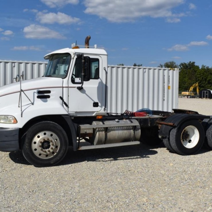 1999 MACK VISION 38024