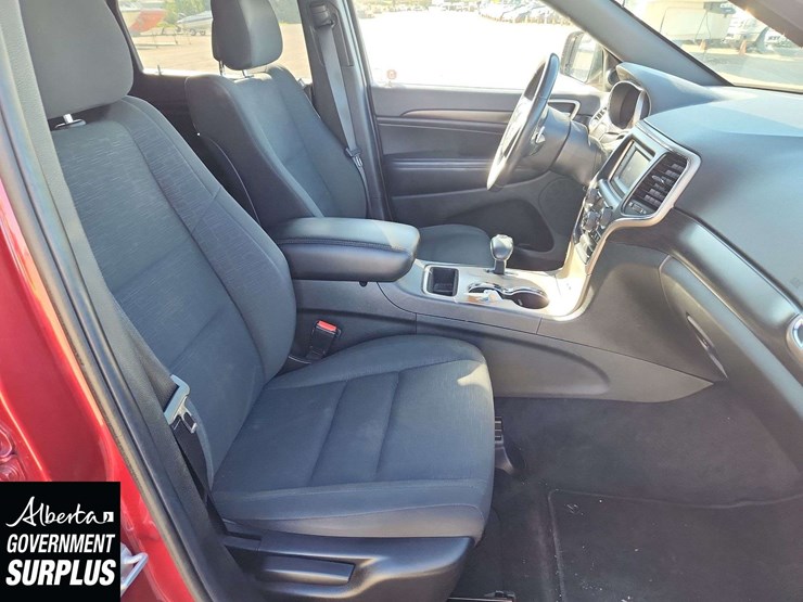 2014-jeep-grand-cherokee-image-24