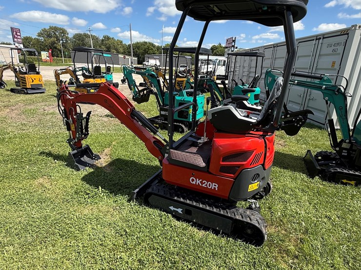 #613-•-2025-cfg-industrial-qk20r-hydraulic-track-type-mini-excavator-image-16