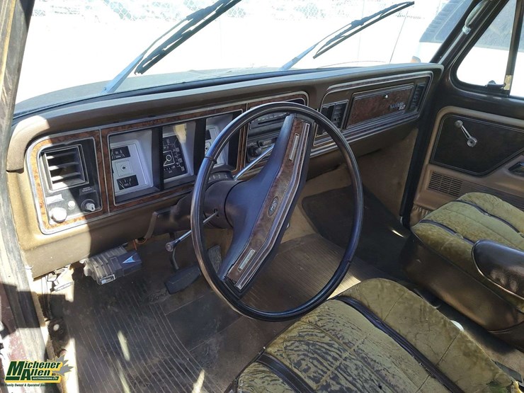 1979-ford-f350-xlt-lariat-image-13