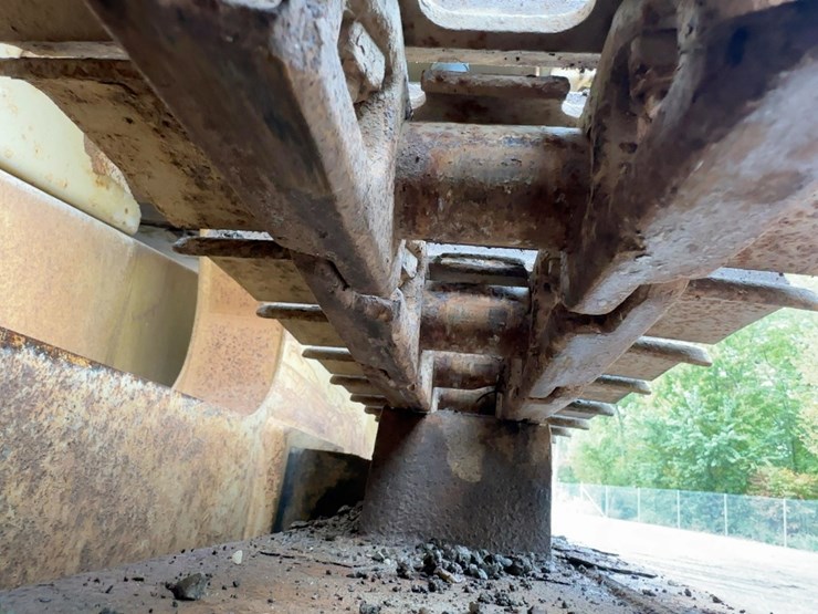 2016-caterpillar-c7-image-11