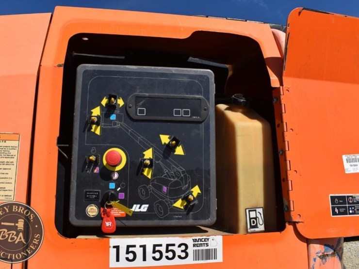 2007-jlg-600s-image-25