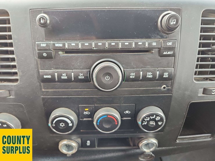 2013-gmc-sierra-2500hd-image-13