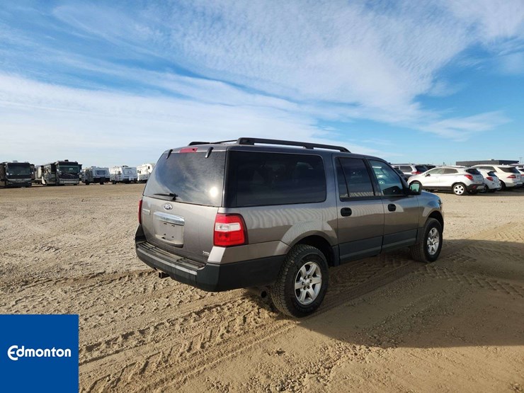2011-ford-expedition-image-4
