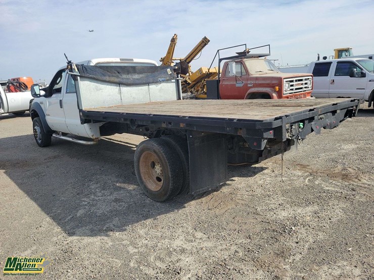 2006-ford-f550-image-4