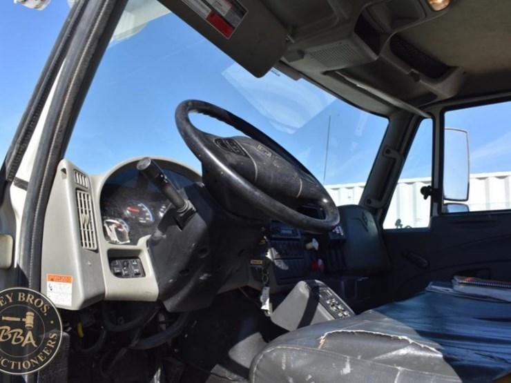 2012-international-durastar-4300-image-69