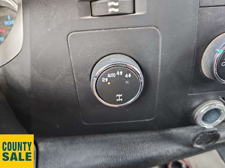 2013-chevrolet-silverado-1500-image-12