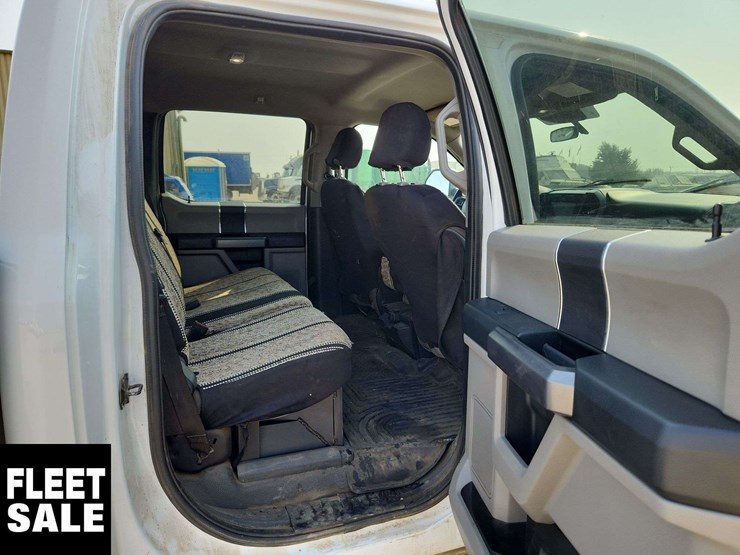 2021-ford-f250-image-15