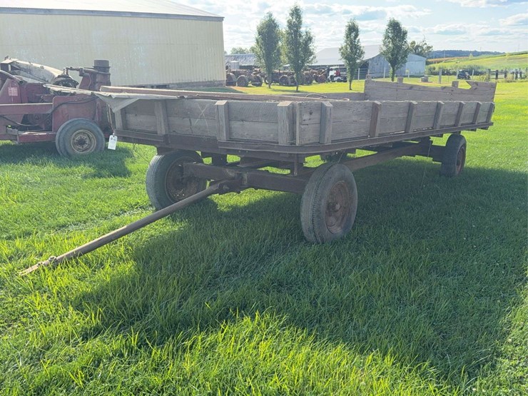 hay-wagon-image-7