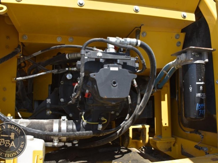 2023-komatsu-pc360-lc-11-image-16