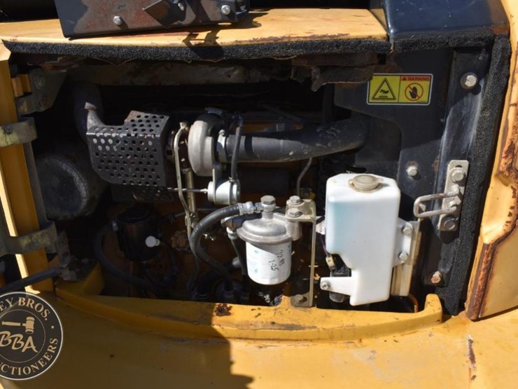 2013-caterpillar-305.5d-cr-image-57
