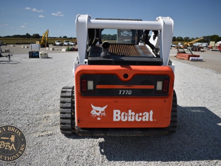 2019-bobcat-t770-image-15