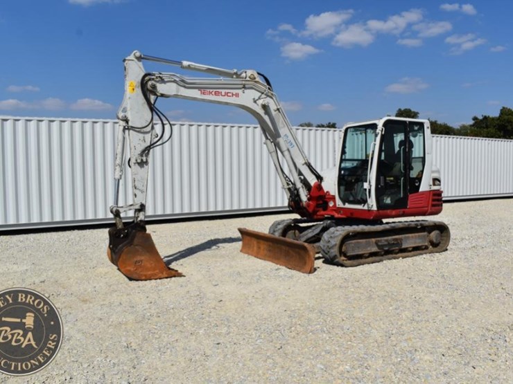 2018-takeuchi-tb290-image-1