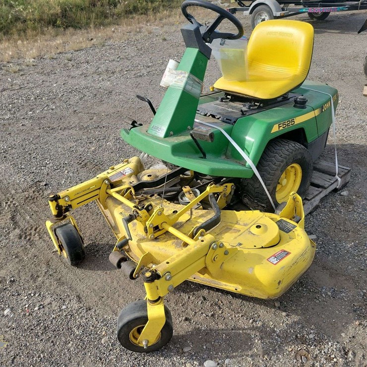 JOHN DEERE F525