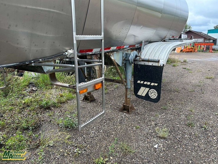 1975-certified-t.p.u.-t/a-water-tank-trailer-image-18