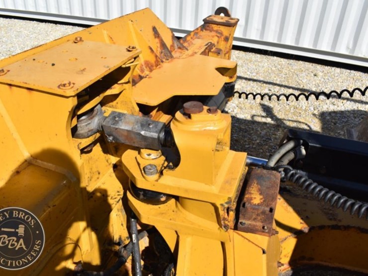 2020-caterpillar-d6n-lgp-image-43