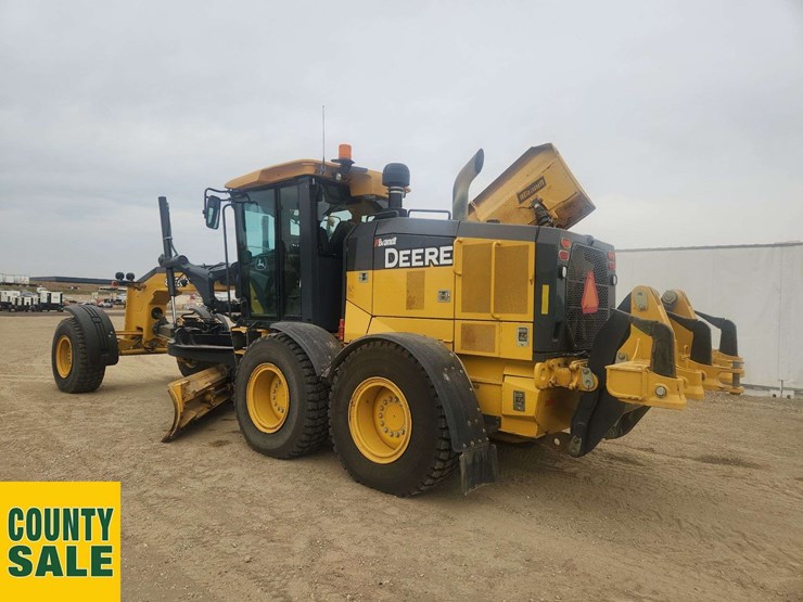 2019-deere-872g-image-2