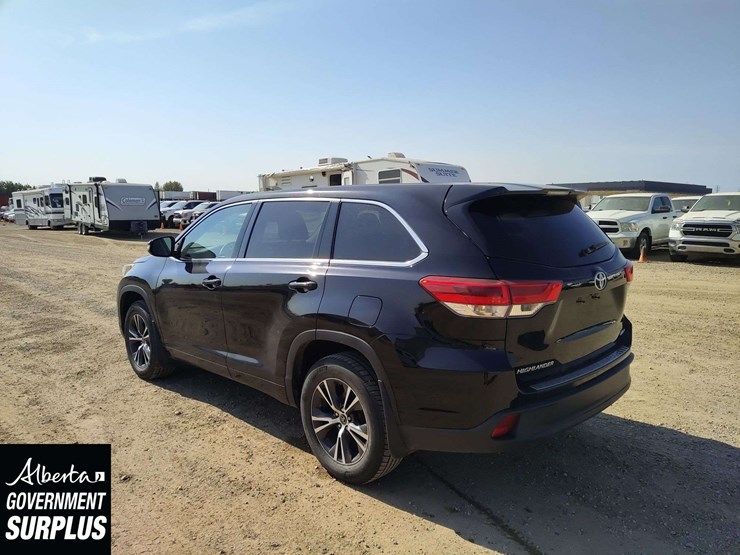 2018-toyota-highlander-image-3