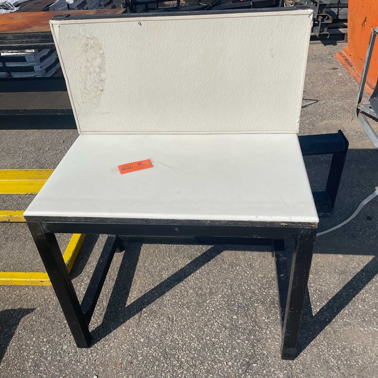 #3007 • Steel Shop Bench (O8)