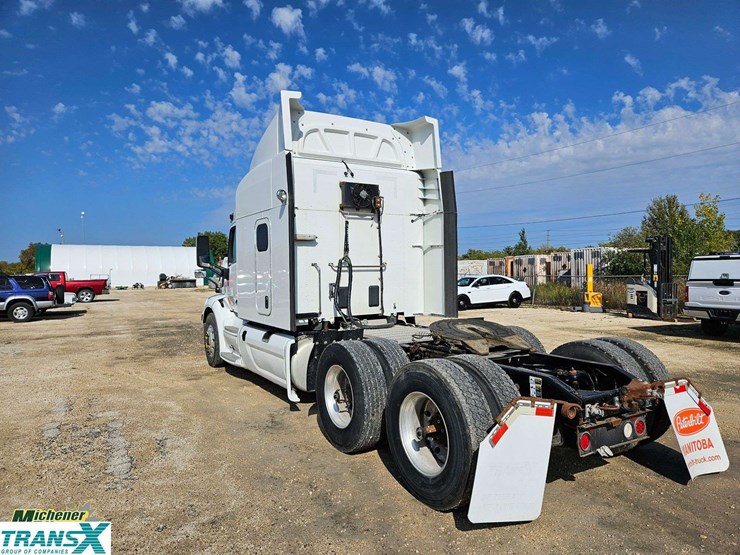 2019-peterbilt-579-image-3