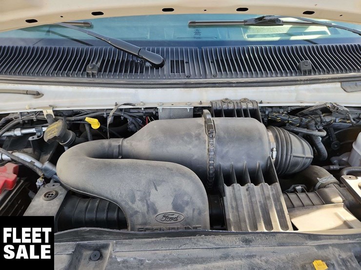 2012-ford-cargo-image-24