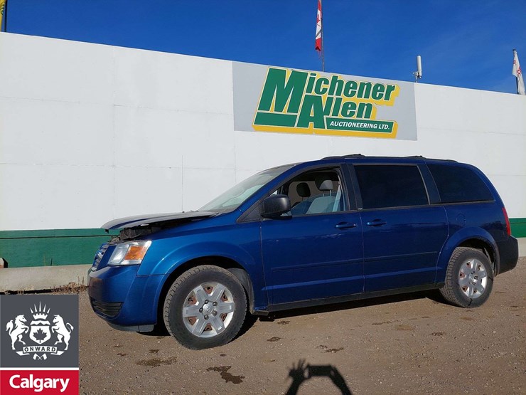 2010-dodge-grand-caravan-se-image-1