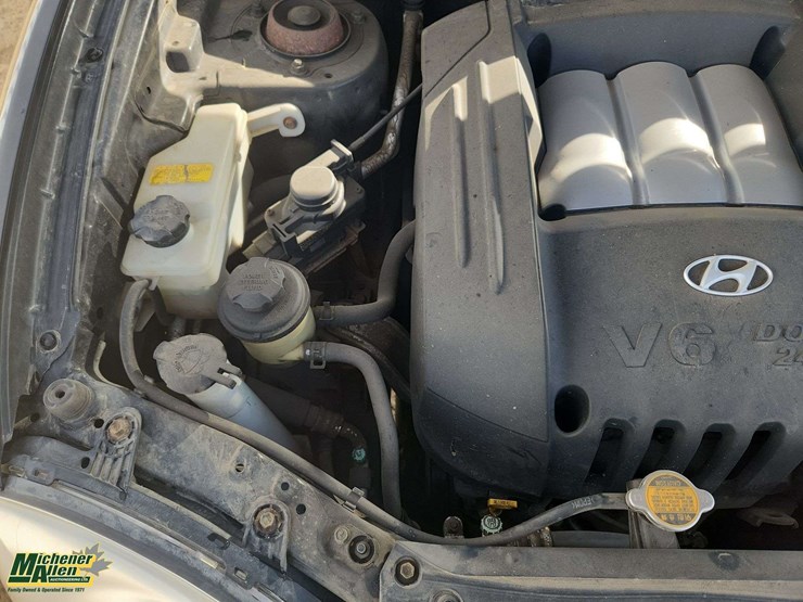 2005-hyundai-santa-fe-image-26