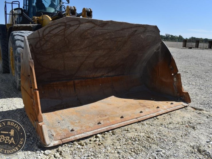 2016-caterpillar-982m-image-55