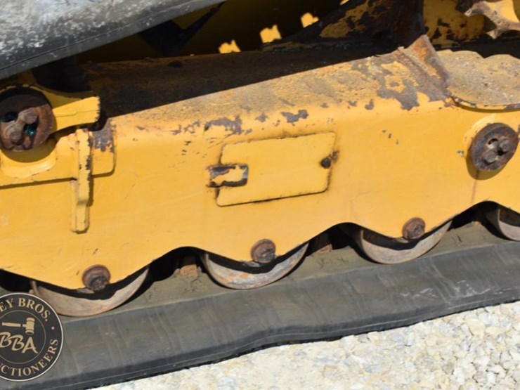 2022-caterpillar-299d3-image-22