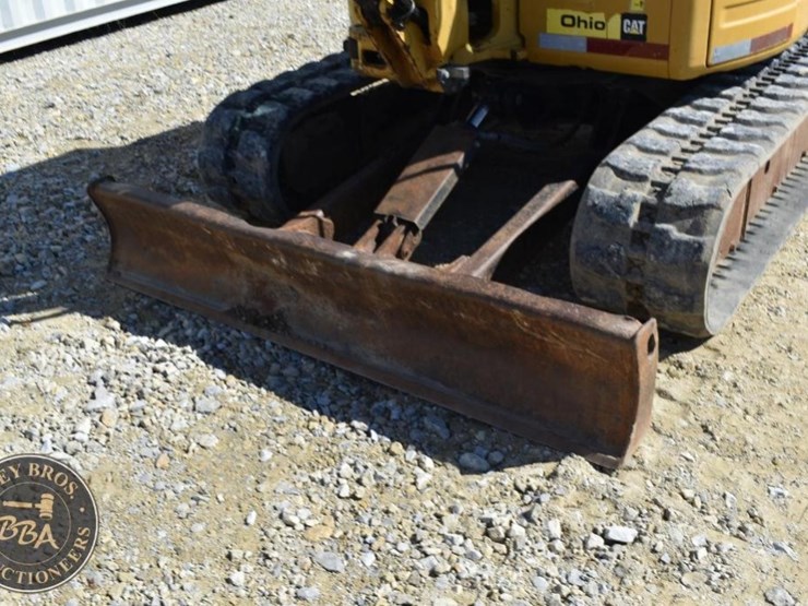2013-caterpillar-305.5d-cr-image-52