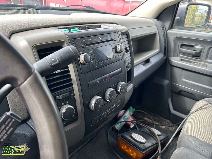 2010-dodge-ram-1500-image-10