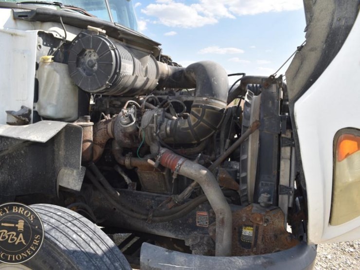 1999-mack-vision-38024-image-13
