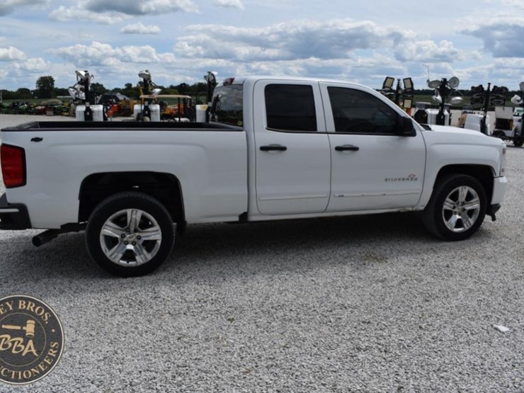 2016-chevrolet-silverado-1500-image-25