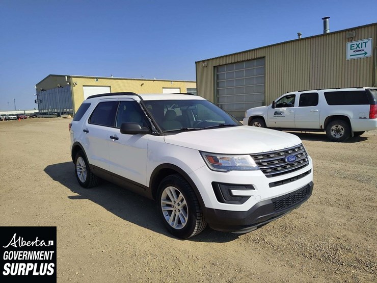 2017-ford-explorer-image-4