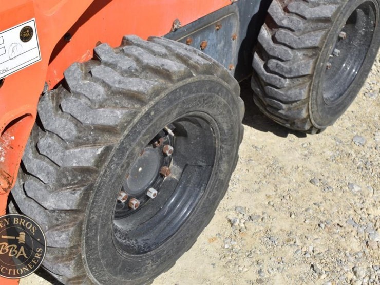 2017-kubota-ssv65-image-71