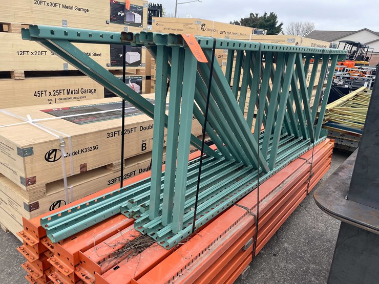 #3078-•-teardrop-pallet-racking-(o9)-image-1