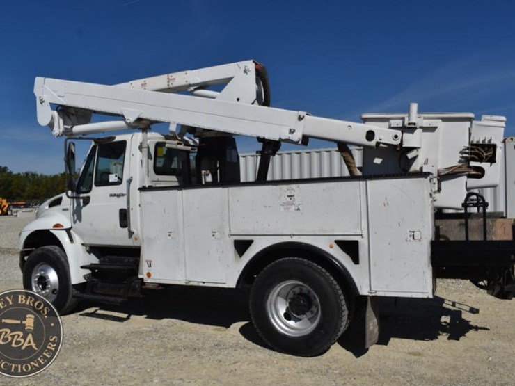 2012-international-durastar-4300-image-8