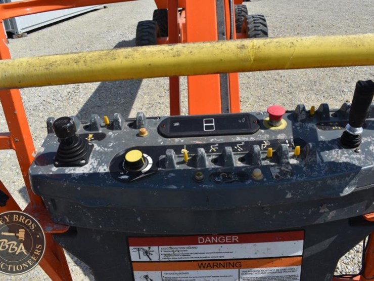 2006-jlg-660sj-image-10