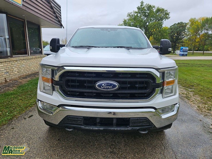 2021-ford-f150-image-32